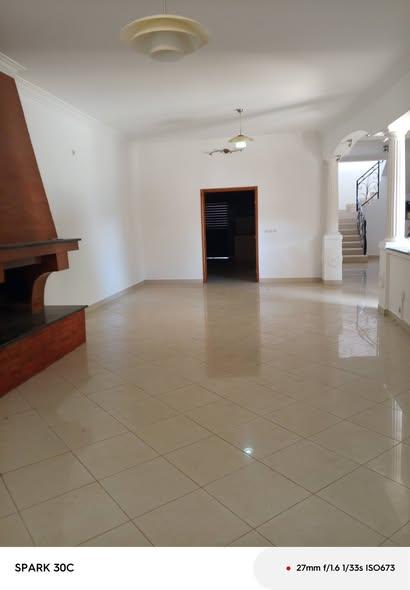 Maison 6 ch. à louer — Ambohibao - photo 5