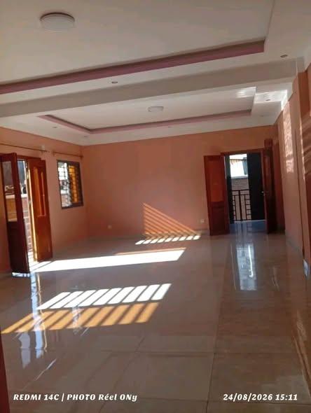 Trano Ahofa 4 ch. à louer — Ambohimangakely - photo 1
