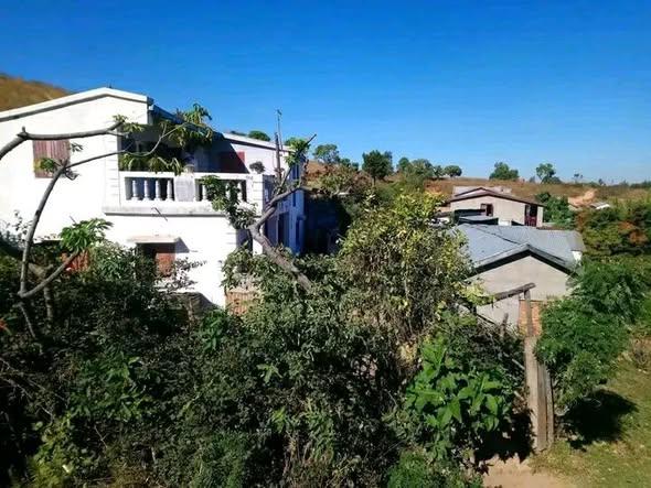 Maison 7 ch. 200 m² à vendre — Ilafy - photo 1