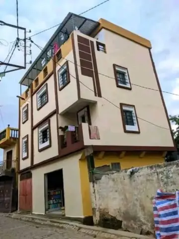 Maison 8 ch. à vendre — Anosizato — 150 000 000 Ar | Fonenako