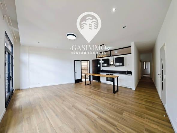 Appartement à louer — Ambatobe - photo 3