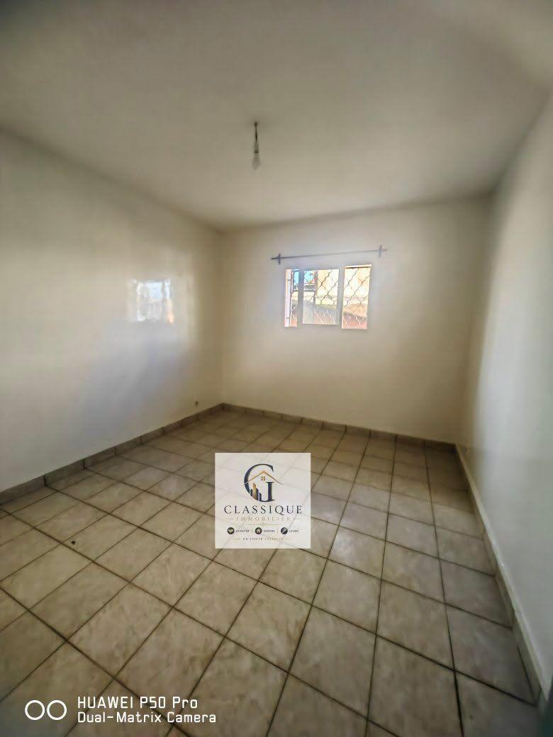 Appartement T3 au rez-de-chaussée, 2 chambres à louer - photo 2