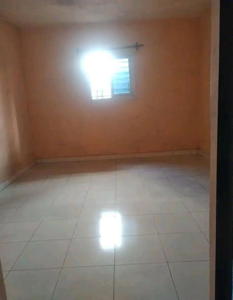 Trano Ahofa 1 ch. à louer — Ambohipo - photo 2