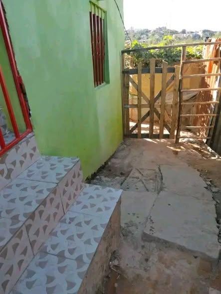 Trano ahofa 2 pièces au rez-de-chaussée — Ambohidroa, Antananarivo - photo 1