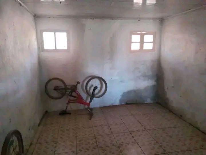 Trano ahofa 2 pièces au rez-de-chaussée — Ambohidroa, Antananarivo - photo 2
