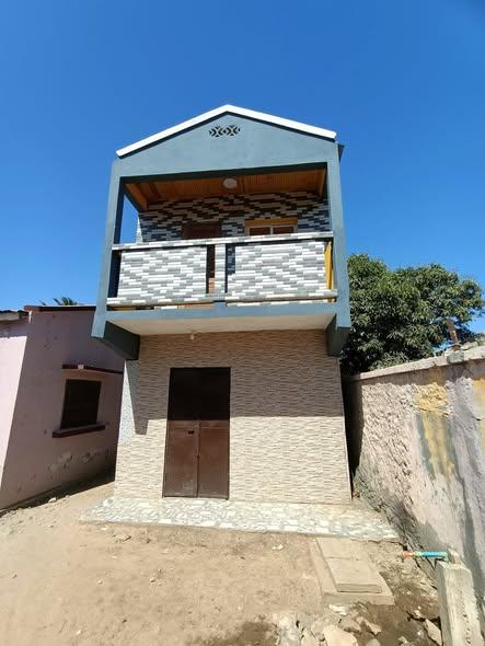 Maison 4 ch. à louer — Toliara - photo 1