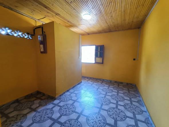 Maison 4 ch. à louer — Toliara - photo 4