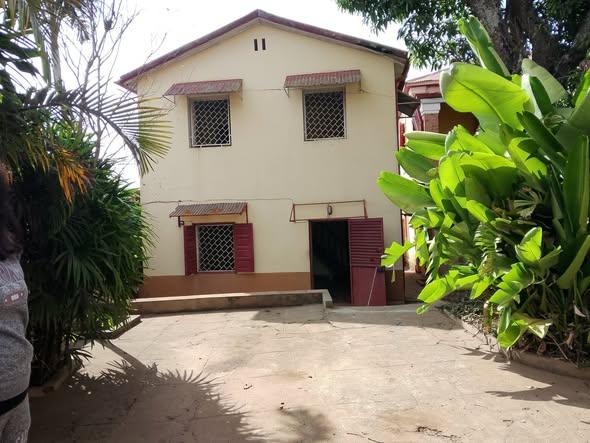 Trano Ahofa 2 ch. à louer — Anosiala - photo 1