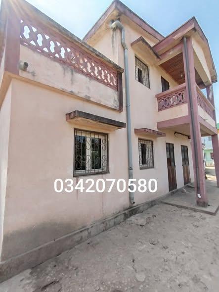 Maison 2 ch. à louer — Ambatolampy - photo 1