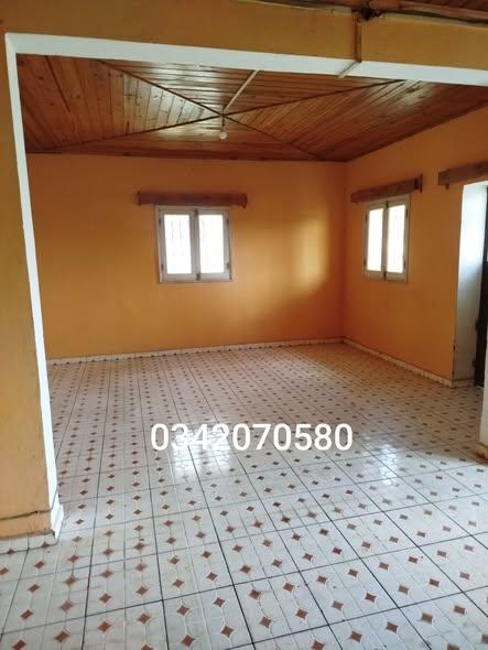Maison 2 ch. à louer — Ambatolampy - photo 2