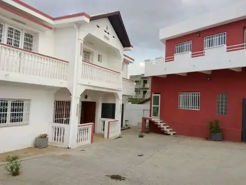 Maison à louer — Ivato — 6 000 000 Ar | Fonenako