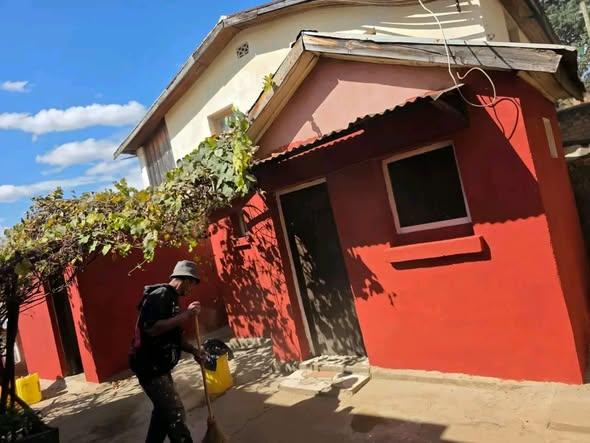 Maison 2 ch. à vendre — Ambohimiandra - photo 3