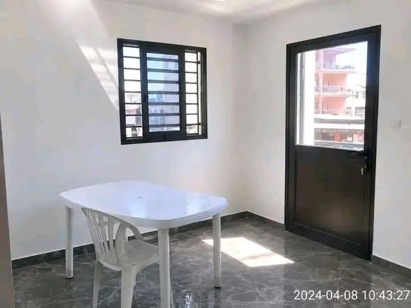 Bureau 1 ch. à vendre — Namontana - photo 2