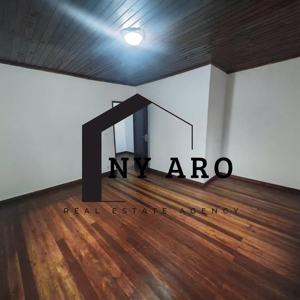 Appartement 2 ch. 25 m² à louer — Ambatobe - photo 2