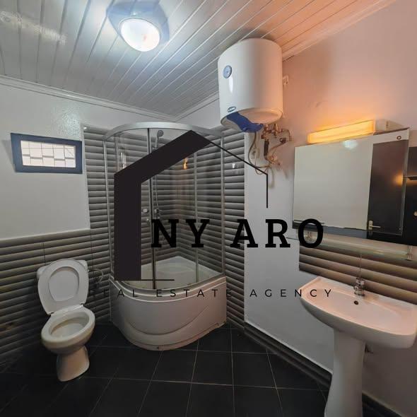 Appartement 2 ch. 25 m² à louer — Ambatobe - photo 3