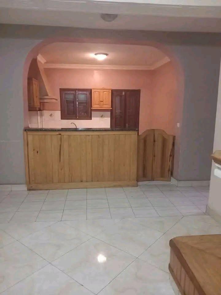 Trano ahofa 1 chambre — Ambohimahitsy, Antananarivo - photo 1