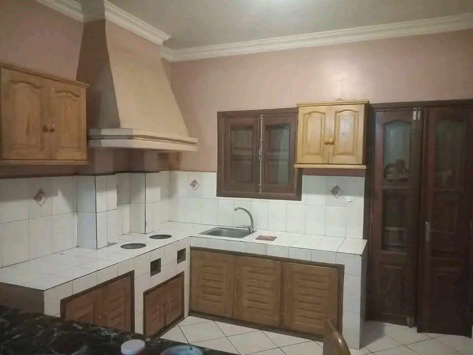 Trano ahofa 1 chambre — Ambohimahitsy, Antananarivo - photo 2
