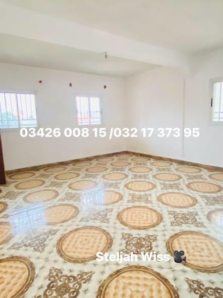 Appartement 2 ch. à louer — Ambohipo - photo 1
