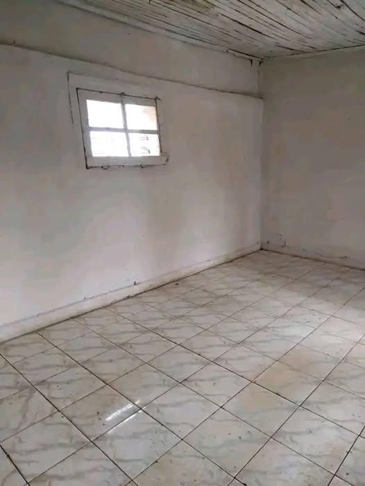 Maison 1 ch. à louer — Ambohidroa - photo 1