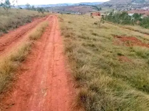 Terrain 10 000 m² à vendre… — 25 000 000 Ar | Fonenako