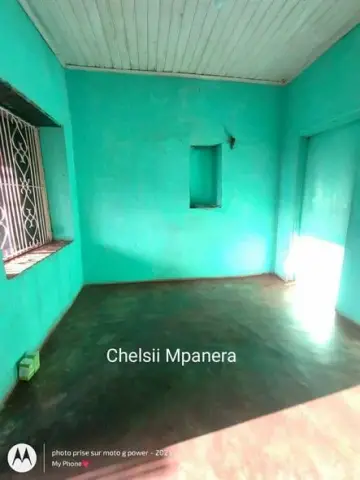 Trano Ahofa à louer — Manakambahiny — 200 000 Ar | Fonenako