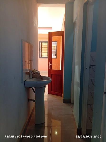 Trano Ahofa 4 ch. à louer — Ambohimangakely - photo 2
