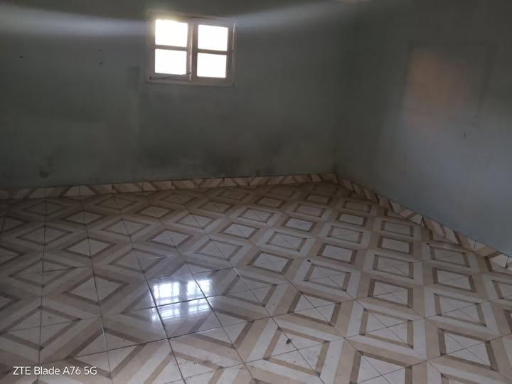 Trano Ahofa 1 ch. à louer — Antsirabe - photo 1