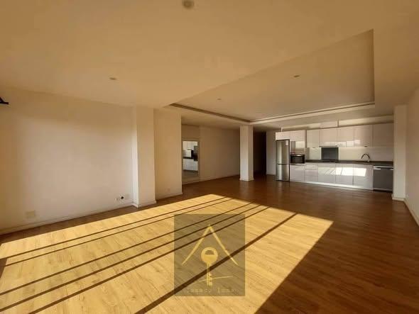Immeuble 3 ch. 4 170 m² à vendre — Ivandry - photo 3