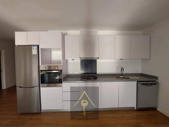 Immeuble 3 ch. 4 170 m² à vendre — Ivandry - photo 4