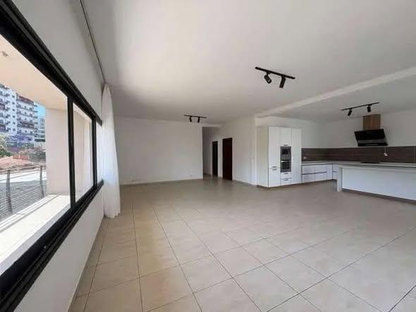 Appartement 2 ch. à louer — Talatamaty - photo 1