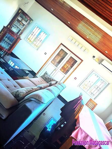 Appartement 4 ch. à louer — Toamasina - photo 4