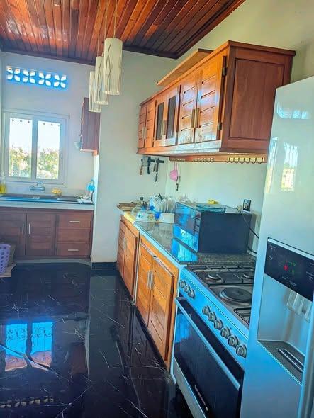 Appartement 4 ch. à louer — Toamasina - photo 5