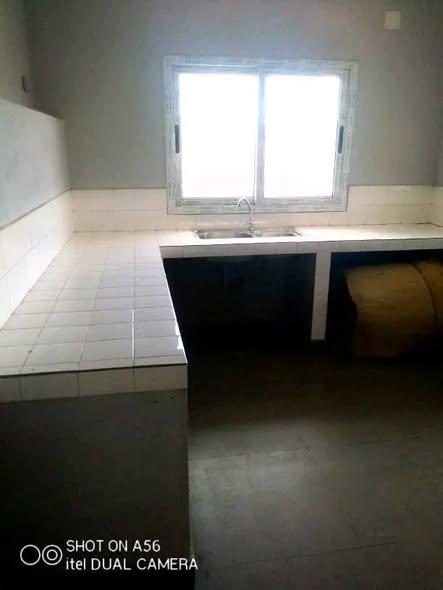 Entrepôt 45 m² à louer — Ambomahitsy - photo 4