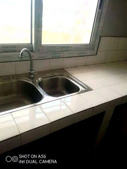 Entrepôt 45 m² à louer — Ambomahitsy - photo 5