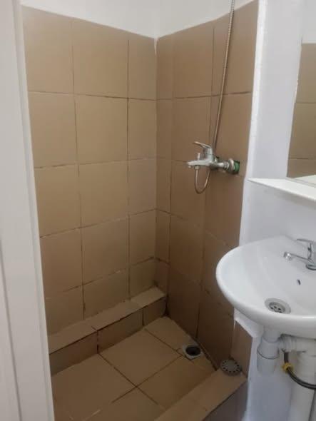 Appartement à louer — Mahamasina - photo 5