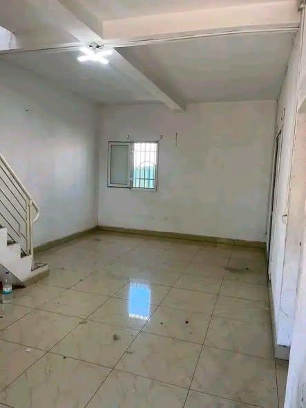 Maison 2 ch. à louer — Mahajanga - photo 2