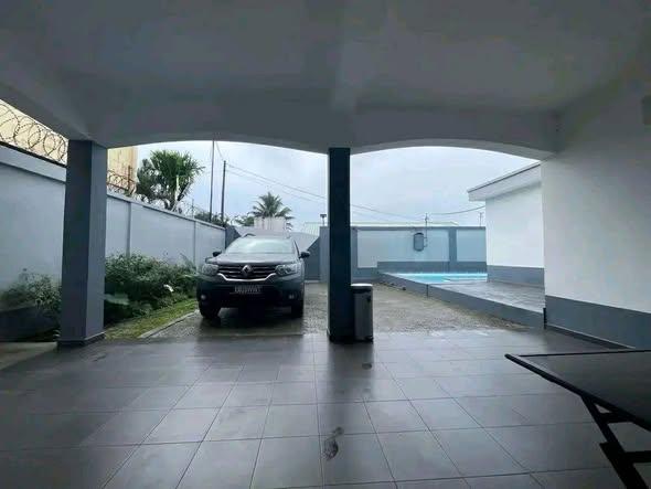 Maison 3 ch. à louer — Toamasina - photo 5