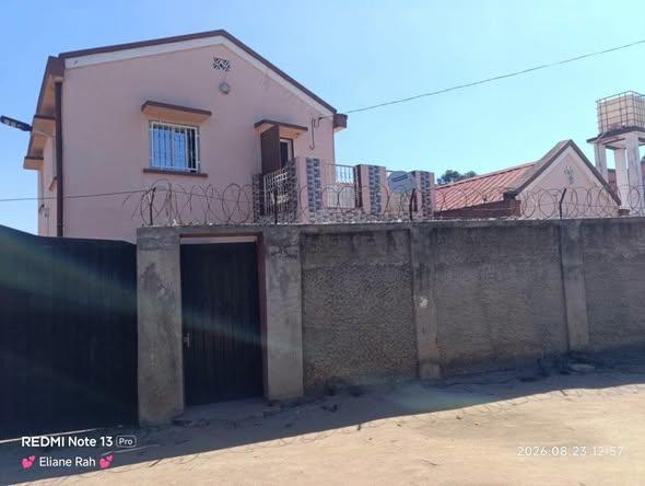 Maison 3 ch. à vendre — Moramanga - photo 1