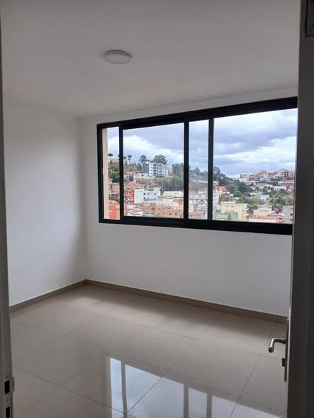 Appartement 3 ch. à vendre — Ambatoroka - photo 5