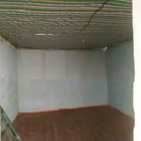 Trano Ahofa 1 ch. à louer — Bemasoandro — 120 000 Ar | Fonenako