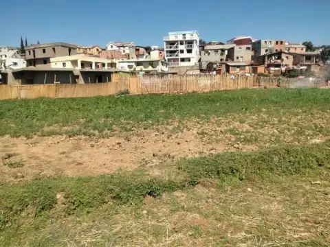 Maison à vendre — Ambohimangakely — 18 000 000 Ar | Fonenako