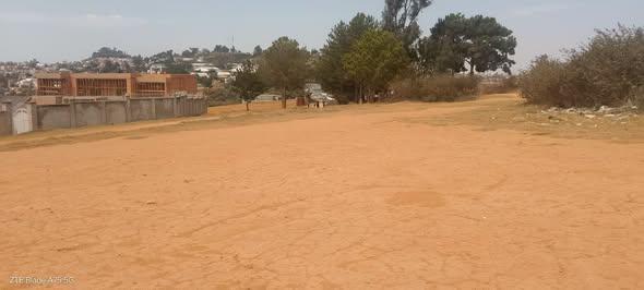 Terrain 3 600 m² à vendre — Ambohidratrimo - photo 1