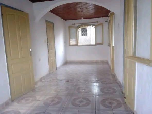 Trano Ahofa 2 ch. à louer — Ambohijatovo - photo 1