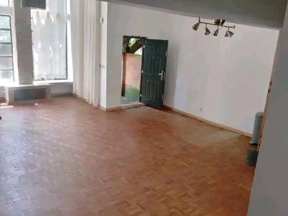 Maison 3 ch. à louer — Ambohibao - photo 2