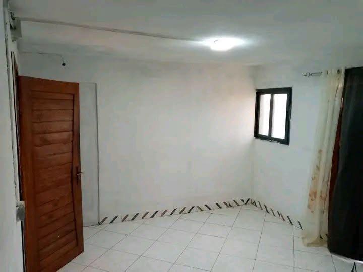 Trano ahofa 2 pièces au 2e étage — Namontana, Antananarivo - photo 2