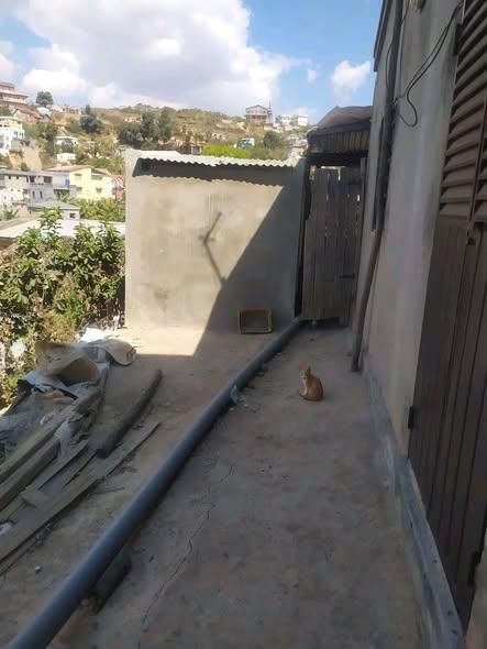 Maison 2 ch. 100 m² à vendre — Ambatolampy - photo 4