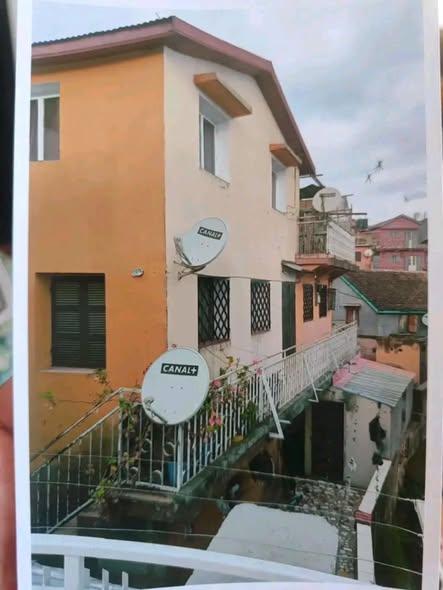 Appartement 3 ch. à louer — Andranomena - photo 1