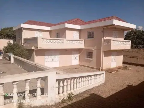 Maison 4 ch. à louer — Antehiroka — 3 000 000 Ar | Fonenako