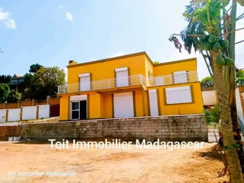 Maison 1 ch. à vendre… — 450 000 000 Ar | Fonenako