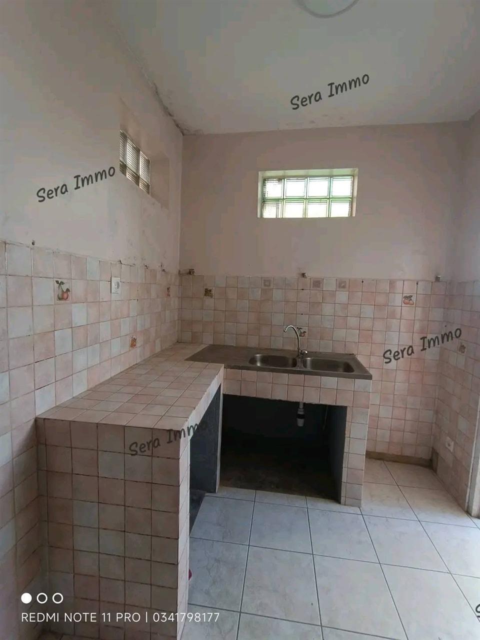 Maison basse F3 à louer — Ivandry, Antananarivo - photo 8